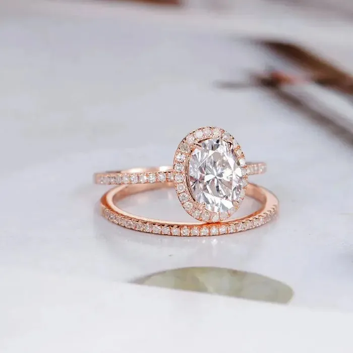 Silver or Gold Moissanite Oval Cut Halo Engagement Ring 15ct Luxus Moissanite Rings
