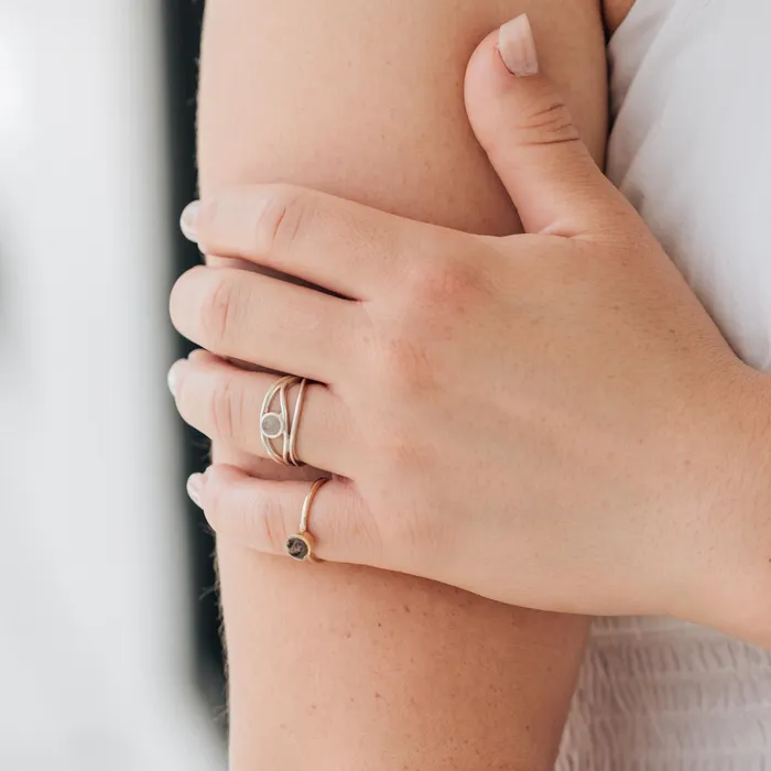 closebymejewelry Three Band Cremation Ring in 14K White Gold Rings