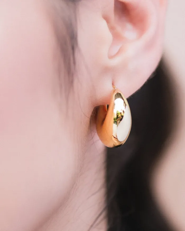Kendall Gold Hoops Penny Pairs PreStyled Sets Kendall Gold Hoops Penny Pairs PreStyled Sets