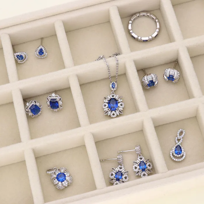 Earrings BERRICLE Teardrop CZ Stud Earrings in Sterling Silver