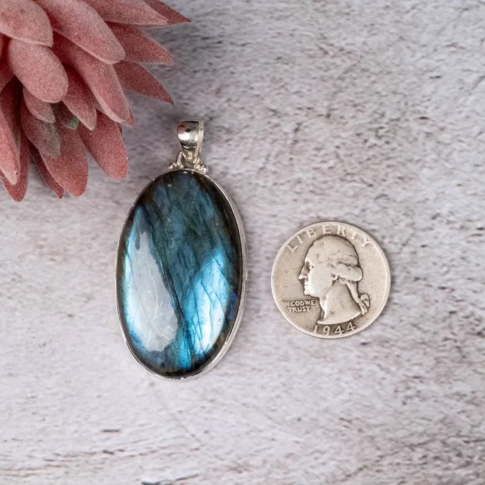 InnerVision Crystals Necklaces Labradorite Pendant 1923 g 54x27mm 925 Silver