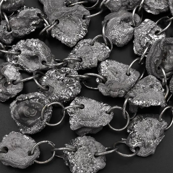 Rings Intrinsic Trading Metallic Silver Rose Chalcedony Druzy Galaxy Flower Drusy 2 Hole Drilled Beads Free Form Sparkling Raw Agate Druzy Geode Beads 155 Strand